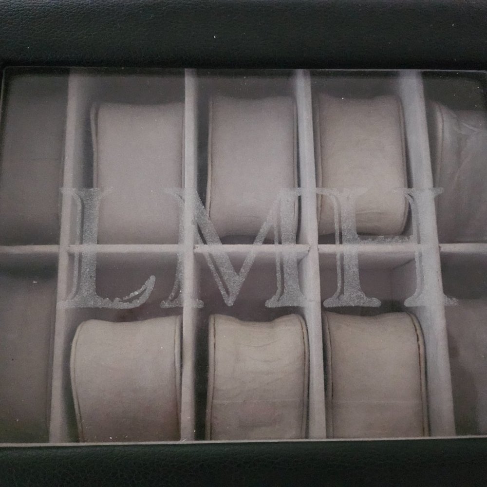 Customized watch case